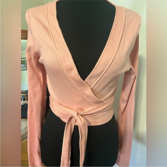 Zara NWT Ballet Pink Wrap Top - Picture 3 of 8